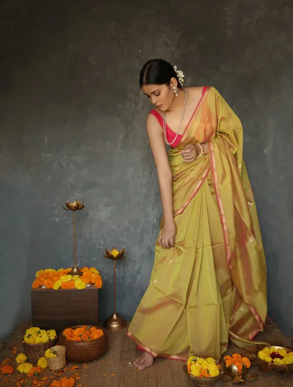 Cotton_Silk_Saree_with_Unstitched_Blouse