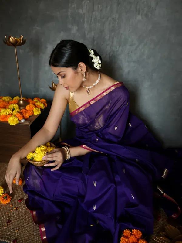 Cotton_Silk_Saree_with_Unstitched_Blouse