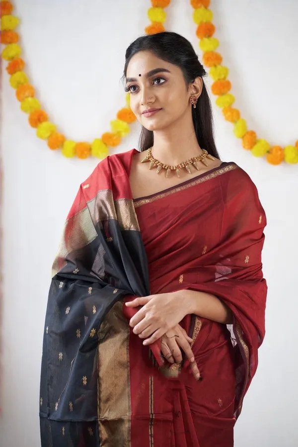 Cotton_Silk_Saree_with_Unstitched_Blouse