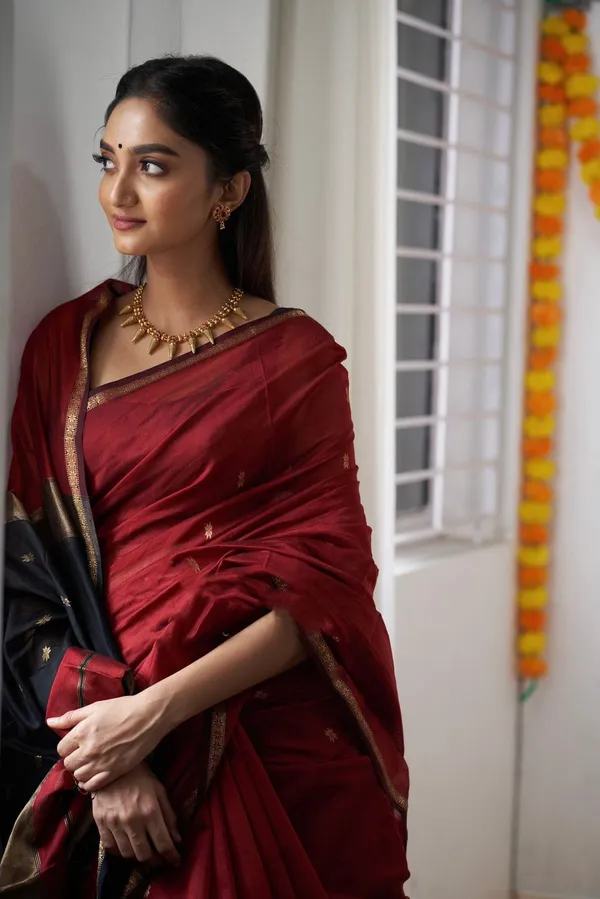 Cotton_Silk_Saree_with_Unstitched_Blouse