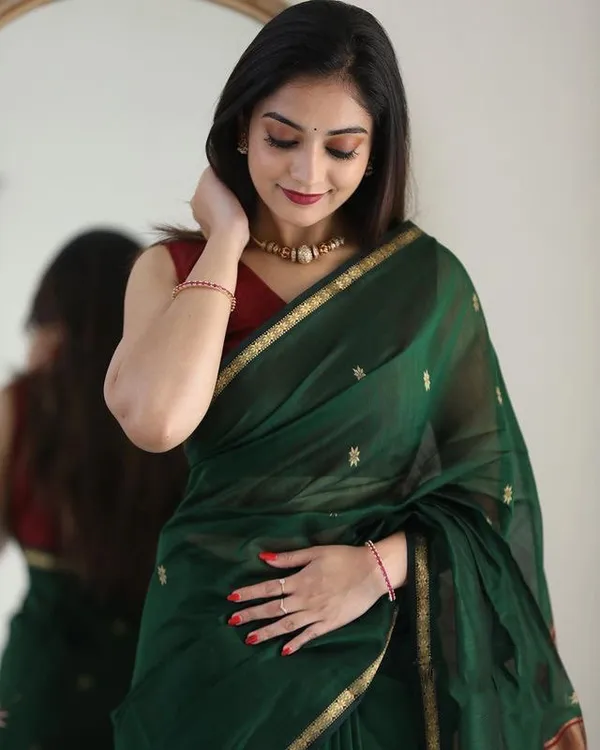 Cotton_Silk_Saree_with_Unstitched_Blouse