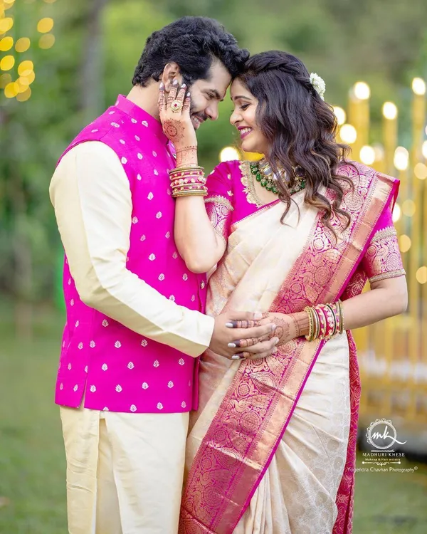 Tremendous_Beige_Soft_Banarasi_Silk_Saree_With_Blooming_Blouse_Piece