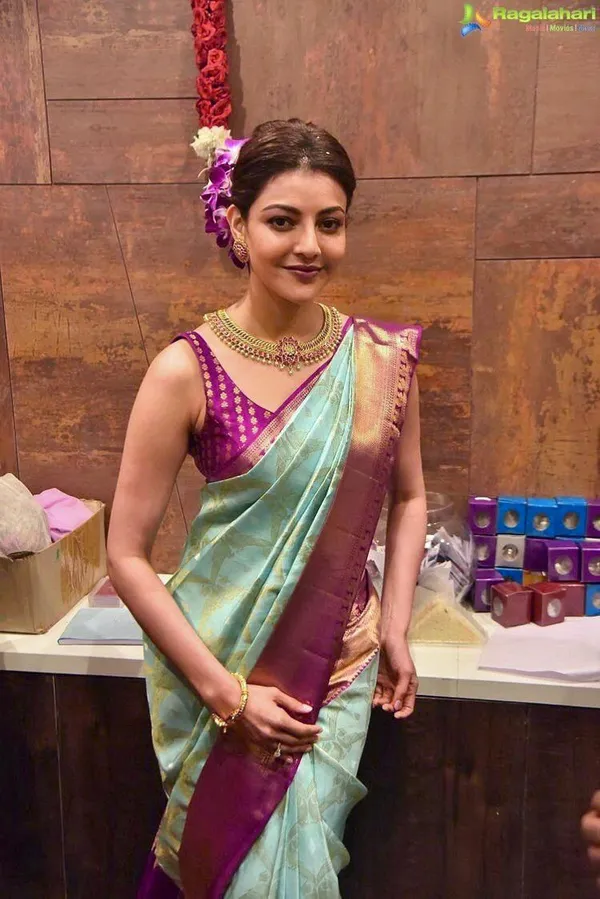 Tremendous_Sky_Soft_Banarasi_Silk_Saree_With_Incomparable_Blouse_Piece