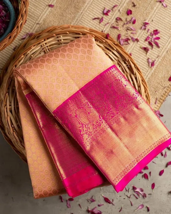 Woven_Banarasi_Silk_Saree_with_Blouse_Piece