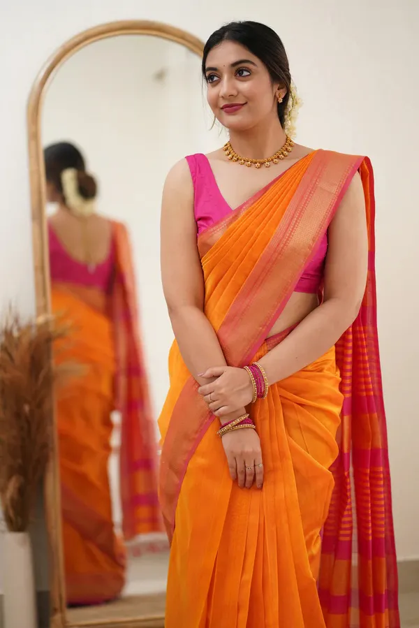 Cotton_Silk_Saree_with_Unstitched_Blouse