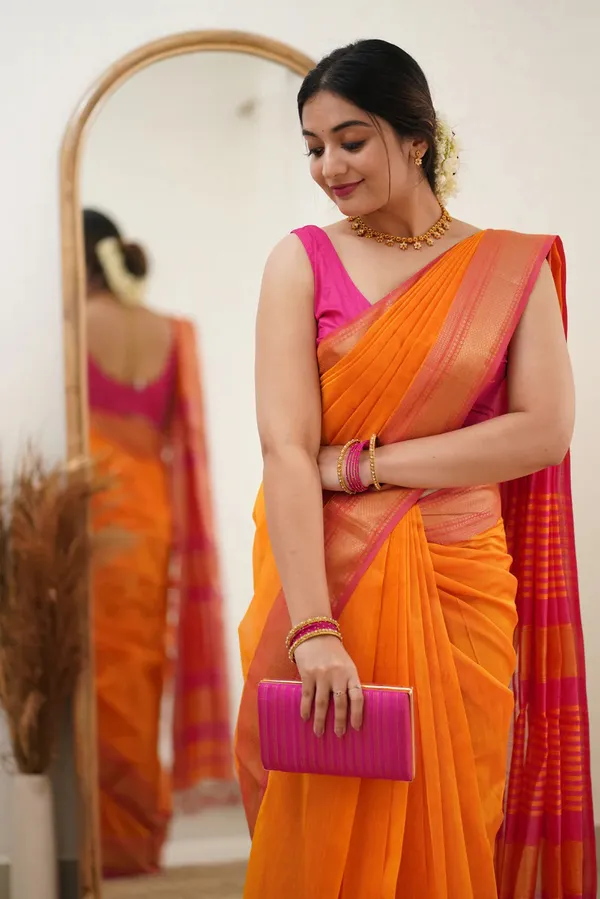 Cotton_Silk_Saree_with_Unstitched_Blouse