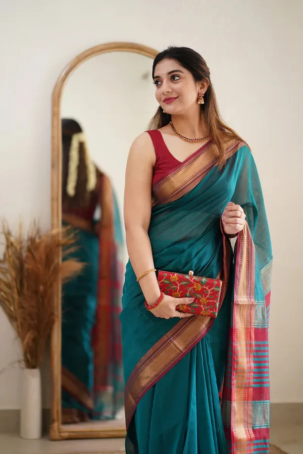 Cotton_Silk_Saree_with_Unstitched_Blouse