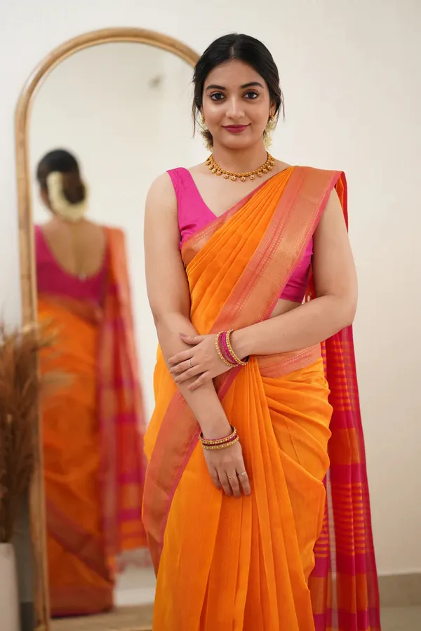 Cotton_Silk_Saree_with_Unstitched_Blouse