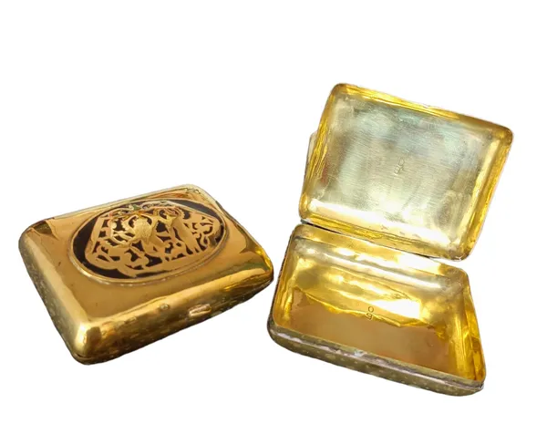 Pure_brass_Radha_Krishna_Multipurpose_storage_box_Golden_finish