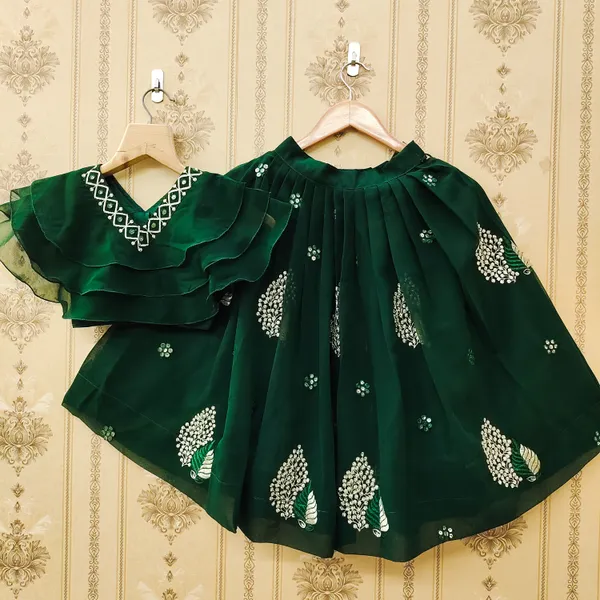 Green_Ethnic_Wear_Georgette_Lehenga_Choli_Set_For_Girls