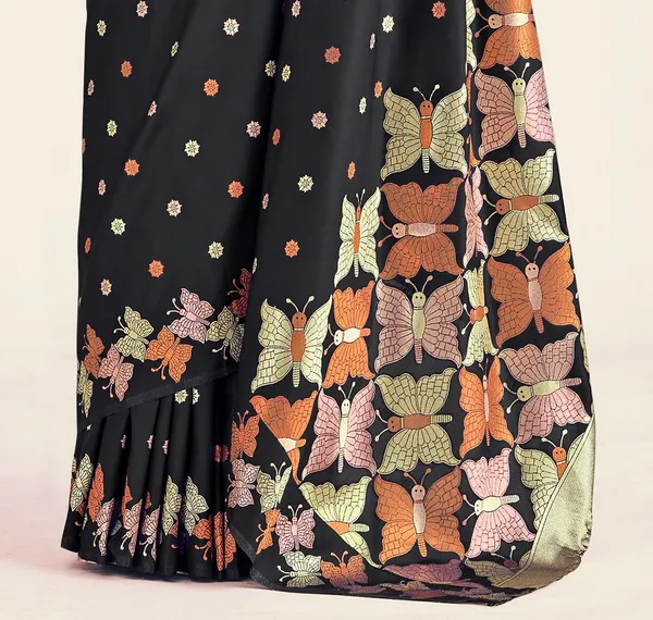Black_Banarasi_Silk_Traditional_Wear_Saree