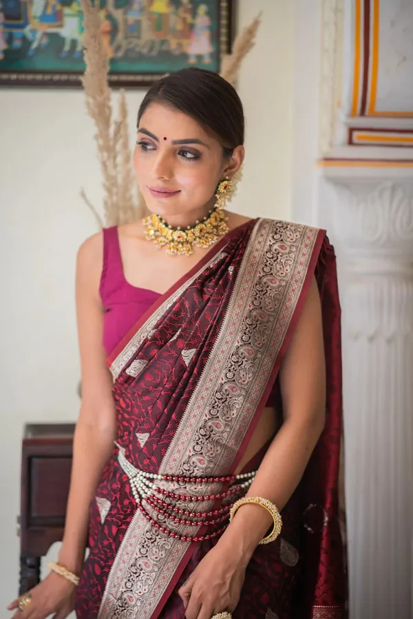 Maroon_Banarasi_Silk_Traditional_Wear_Saree