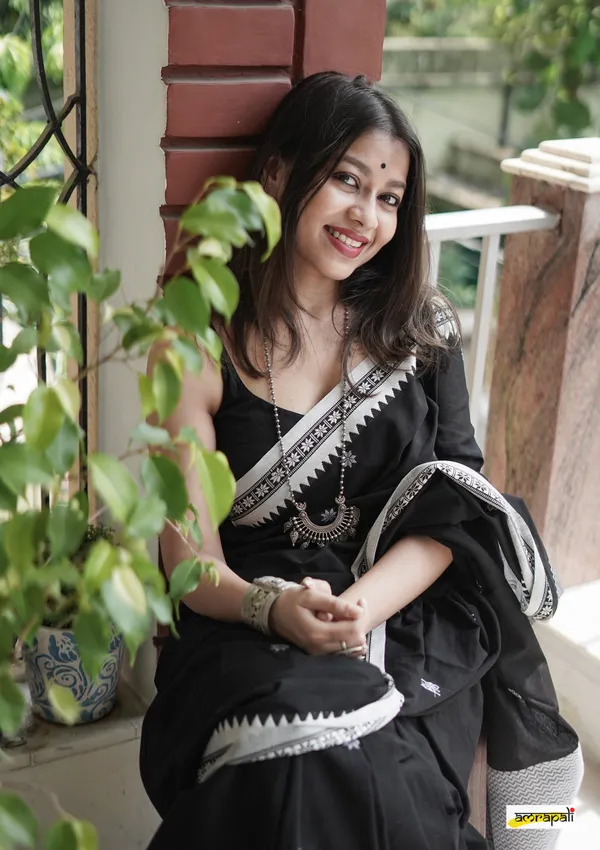 Black_Banarasi_Silk_Traditional_Wear_Saree