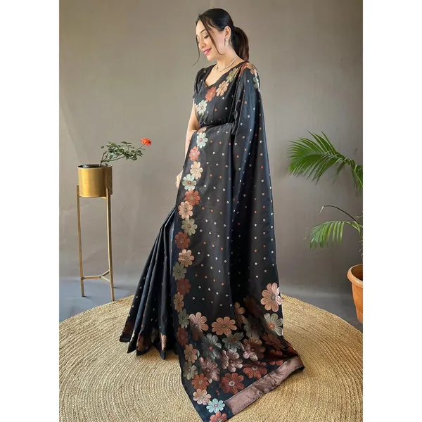 Black_Banarasi_Silk_Traditional_Wear_Saree
