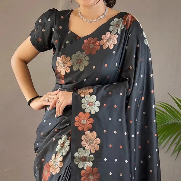 Black_Banarasi_Silk_Traditional_Wear_Saree