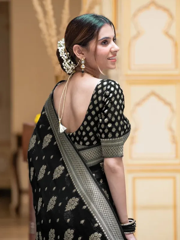 Black_Banarasi_Silk_Traditional_Wear_Saree