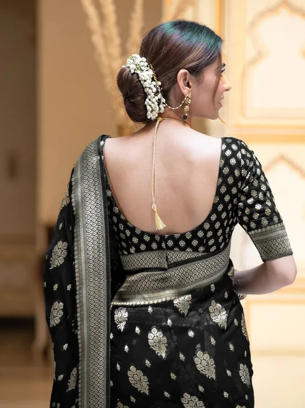 Black_Banarasi_Silk_Traditional_Wear_Saree