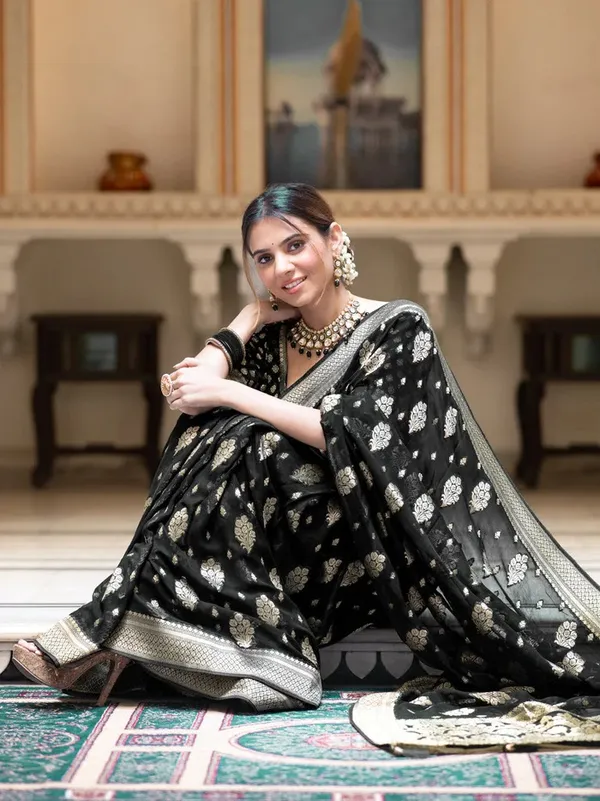 Black_Banarasi_Silk_Traditional_Wear_Saree