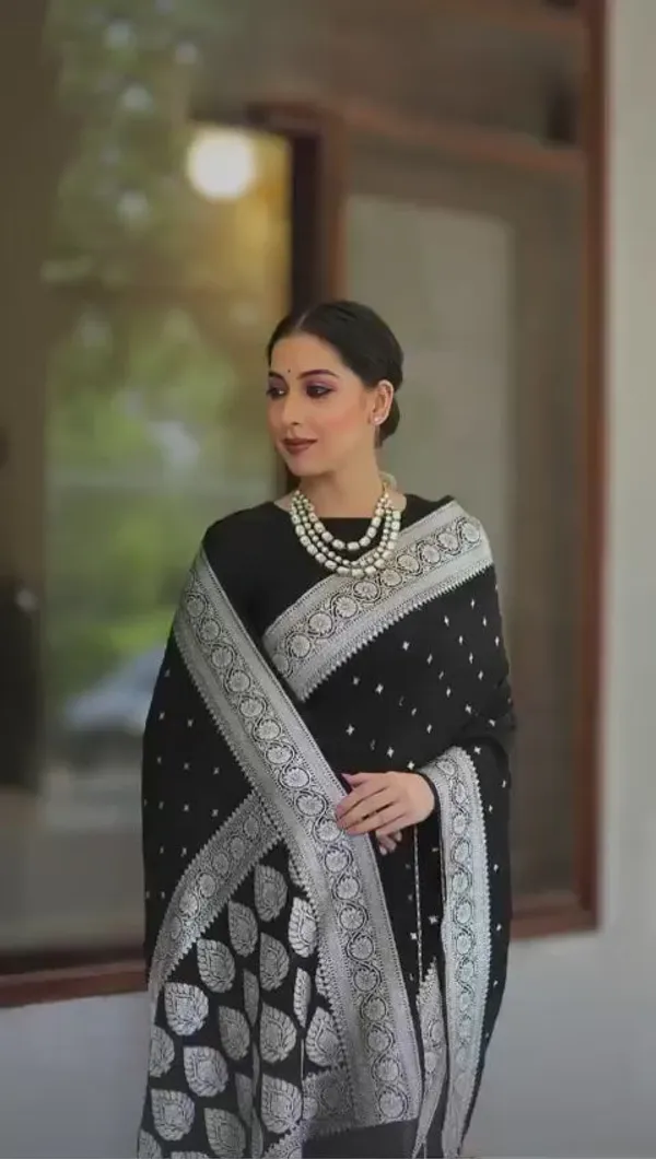 Black_Banarasi_Silk_Traditional_Wear_Saree