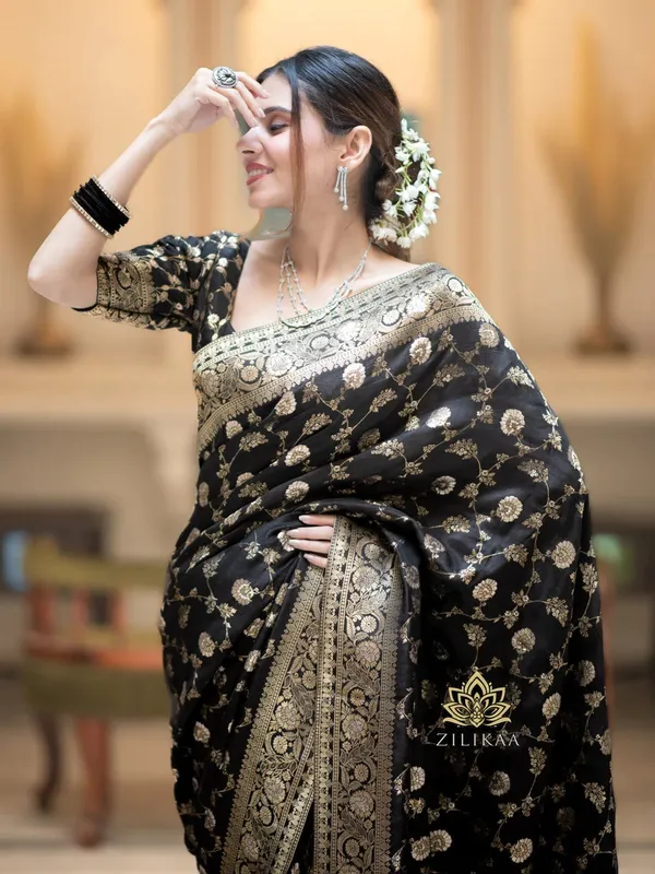 Black_Banarasi_Silk_Traditional_Wear_Saree