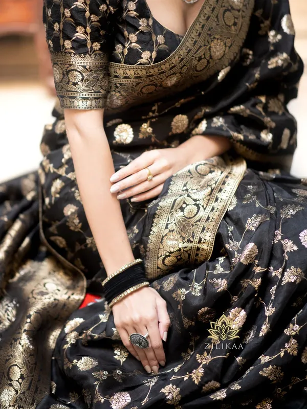 Black_Banarasi_Silk_Traditional_Wear_Saree