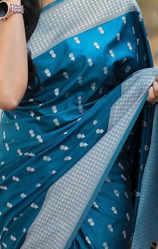 Firoji_Banarasi_Silk_Traditional_Wear_Saree