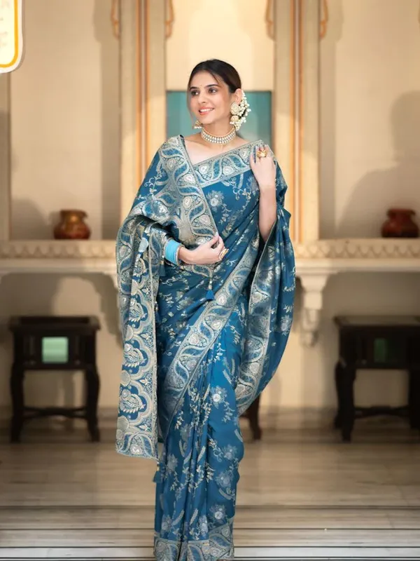 Firoji_Banarasi_Silk_Traditional_Wear_Saree