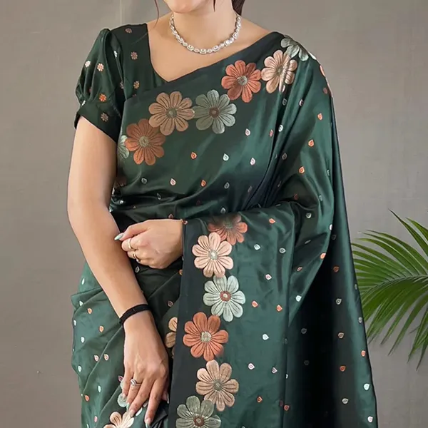Green_Banarasi_Silk_Traditional_Wear_Saree