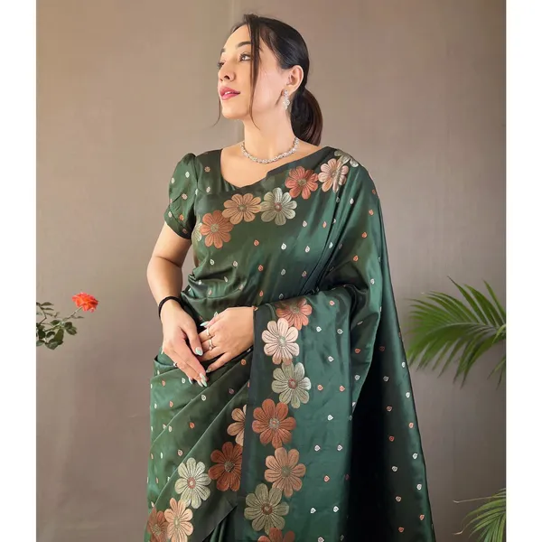 Green_Banarasi_Silk_Traditional_Wear_Saree