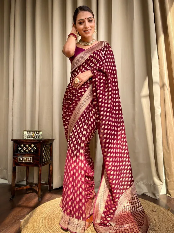 Maroon_Banarasi_Silk_Traditional_Wear_Saree