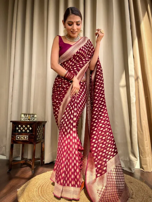 Maroon_Banarasi_Silk_Traditional_Wear_Saree