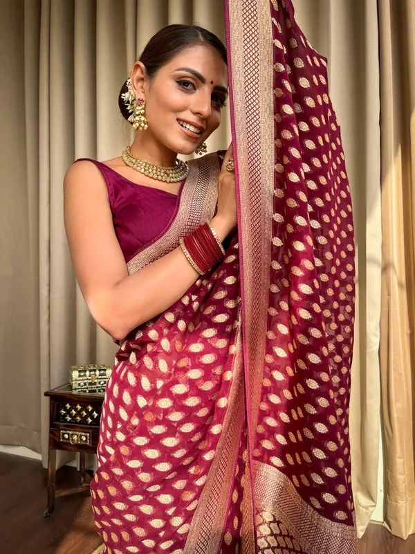 Maroon_Banarasi_Silk_Traditional_Wear_Saree