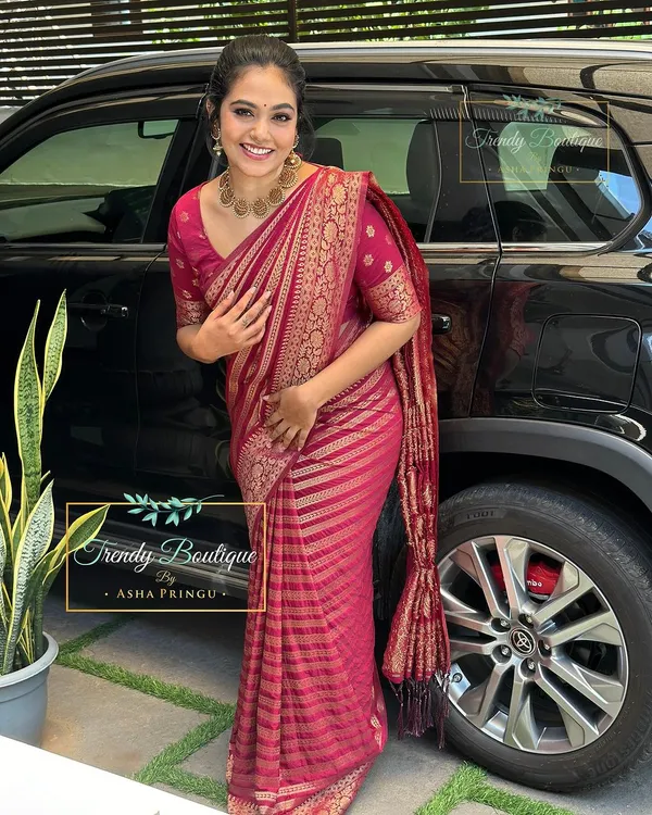 Maroon_Banarasi_Silk_Traditional_Wear_Saree