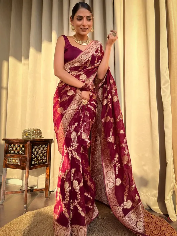 Maroon_Banarasi_Silk_Traditional_Wear_Saree
