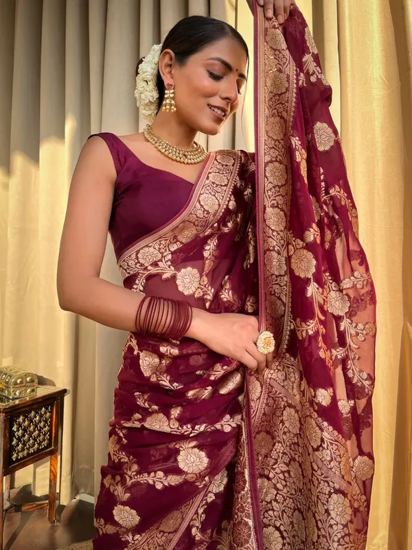 Maroon_Banarasi_Silk_Traditional_Wear_Saree