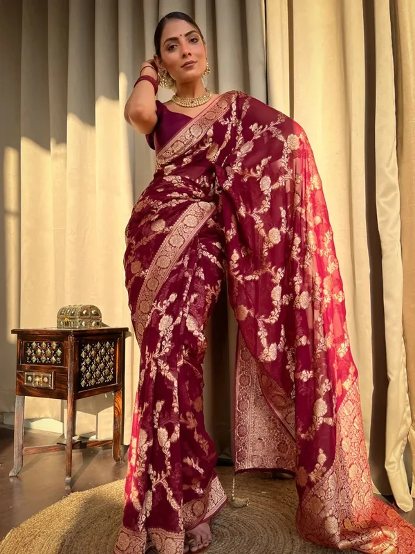 Maroon_Banarasi_Silk_Traditional_Wear_Saree
