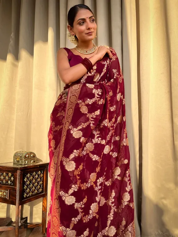 Maroon_Banarasi_Silk_Traditional_Wear_Saree