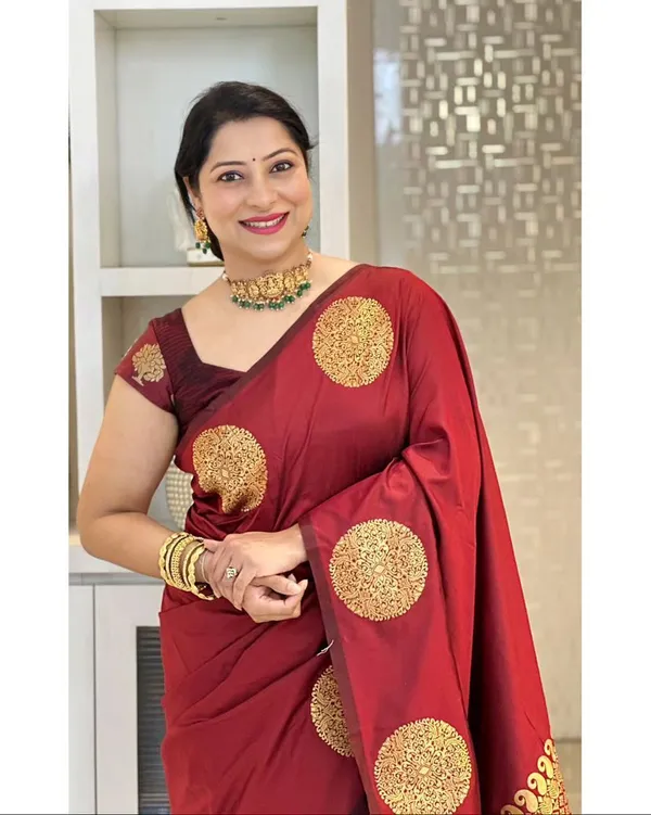 Maroon_Banarasi_Silk_Traditional_Wear_Saree