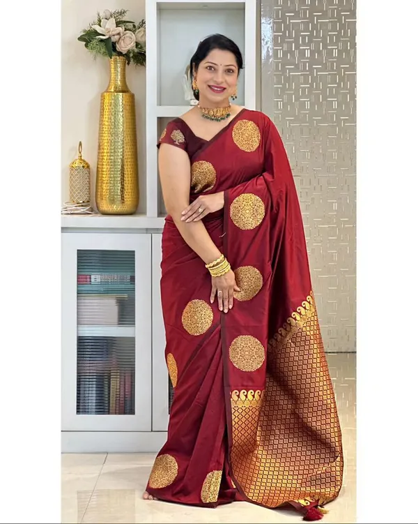 Maroon_Banarasi_Silk_Traditional_Wear_Saree