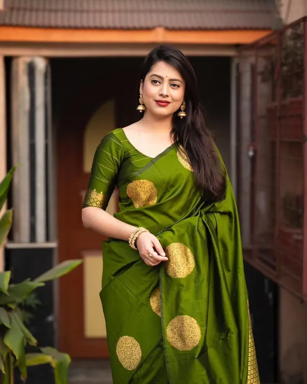 Olive_Banarasi_Silk_Traditional_Wear_Saree