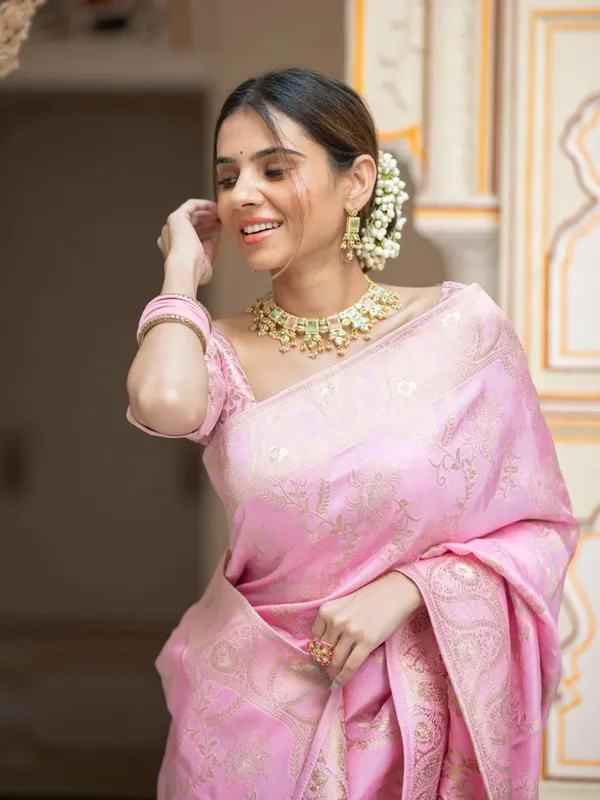 Onion_Pink_Banarasi_Silk_Traditional_Wear_Saree