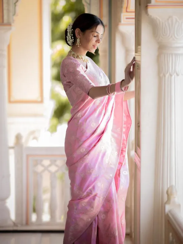 Onion_Pink_Banarasi_Silk_Traditional_Wear_Saree