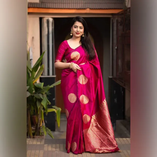 Pink_Banarasi_Silk_Traditional_Wear_Saree