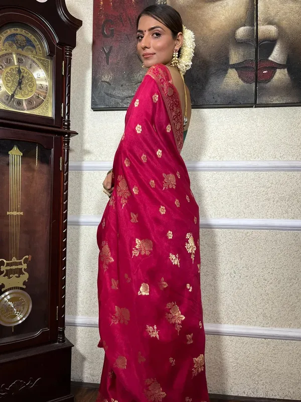 Pink_Banarasi_Silk_Traditional_Wear_Saree