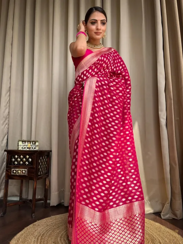 Pink_Banarasi_Silk_Traditional_Wear_Saree