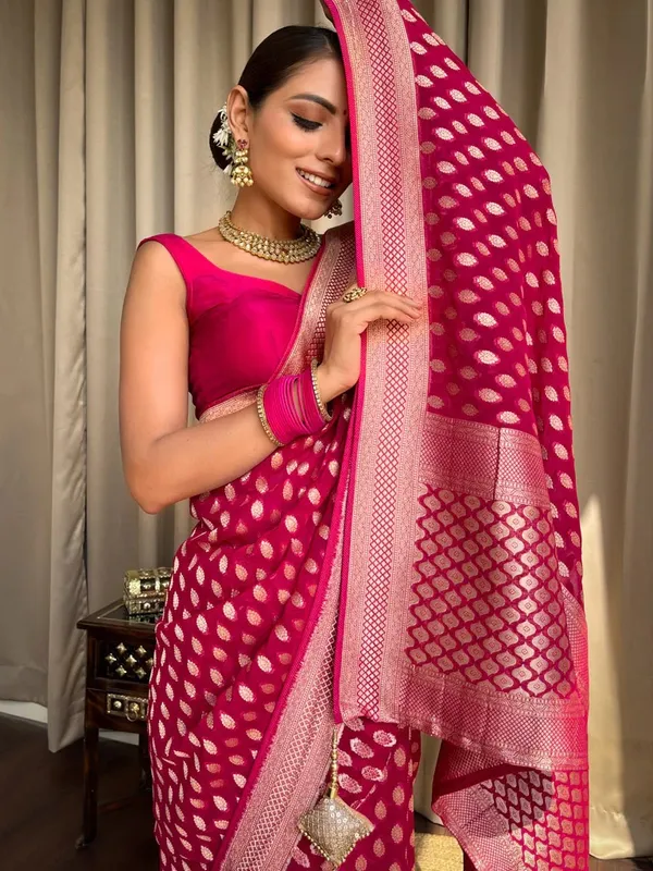 Pink_Banarasi_Silk_Traditional_Wear_Saree