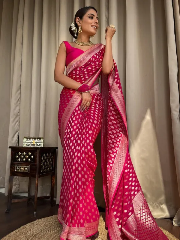 Pink_Banarasi_Silk_Traditional_Wear_Saree