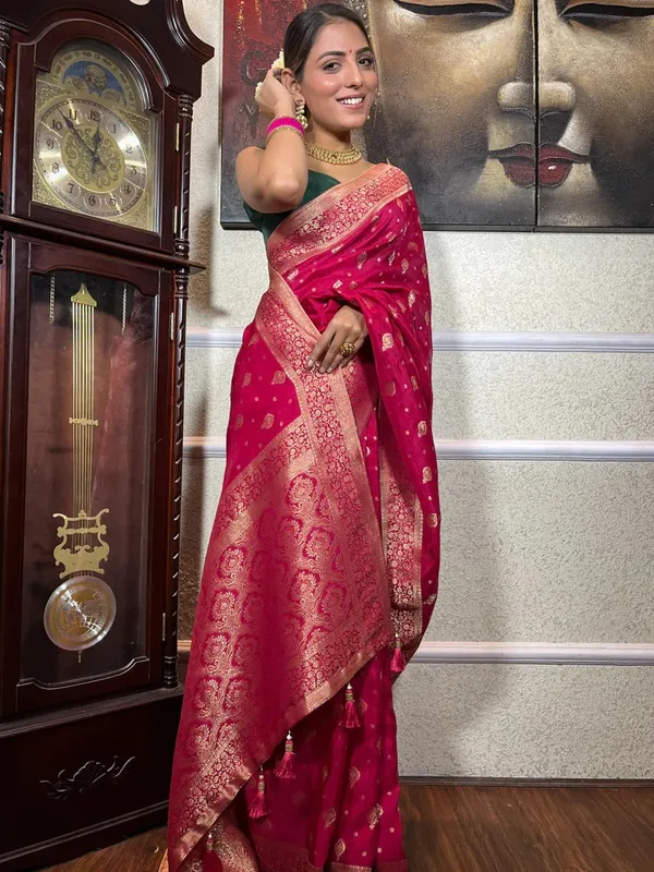 Pink_Banarasi_Silk_Traditional_Wear_Saree