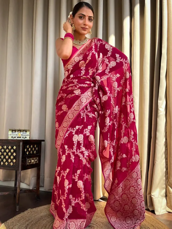Pink_Banarasi_Silk_Traditional_Wear_Saree