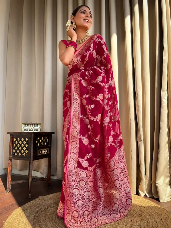 Pink_Banarasi_Silk_Traditional_Wear_Saree